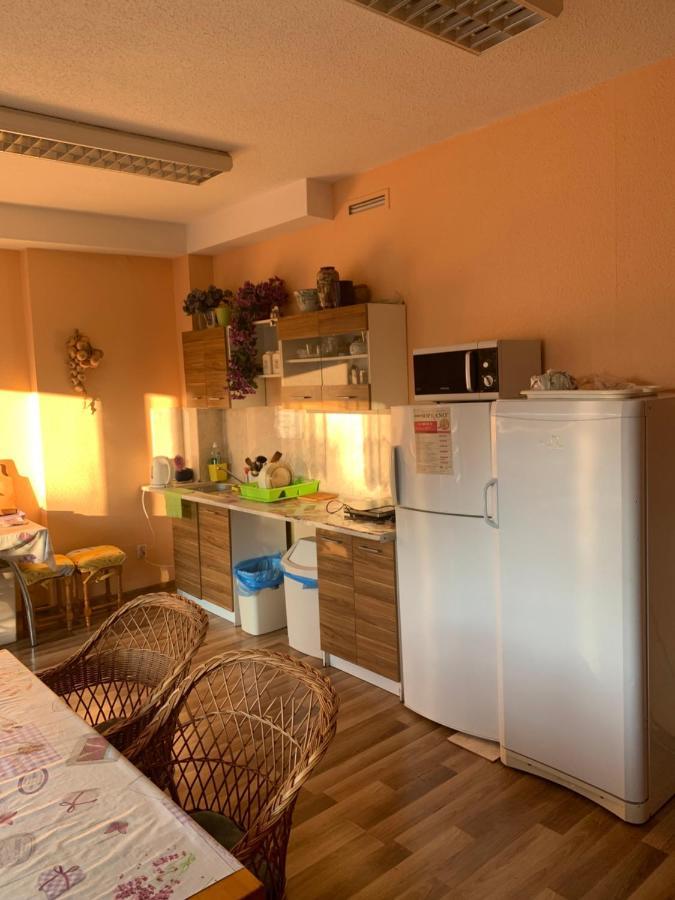 Tanie Noclegi Bartek Kielce Exteriör bild
